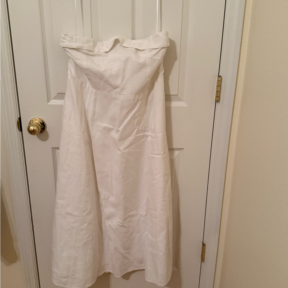 Abercrombie & Fitch White Textured Dress